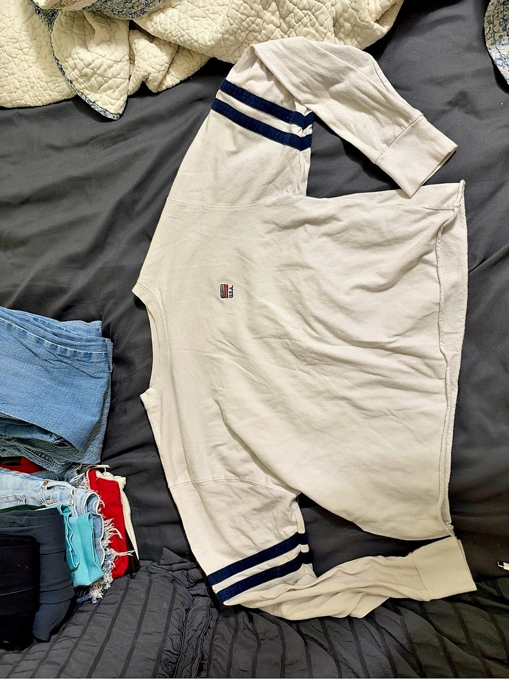 cropped long sleeve w american flag idk brand size s